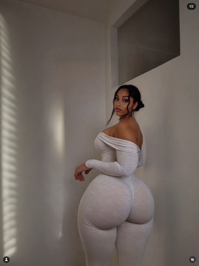 Pretty Jenny Jnr 👄 tweet media