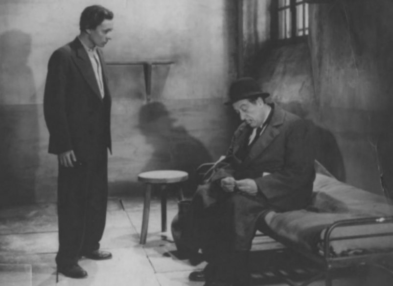 Rigodon61's tweet photo. @merlinpapin3 Comment ai-je pu oublier ça… 🙄 Loursat, c'était lui ! Voici mon deuxième titre

Les inconnus dans la maison #HenriDecoin, 1942

#SondageRaimu
#Simenon #CineSimenon https://t.co/cqQegstvBW