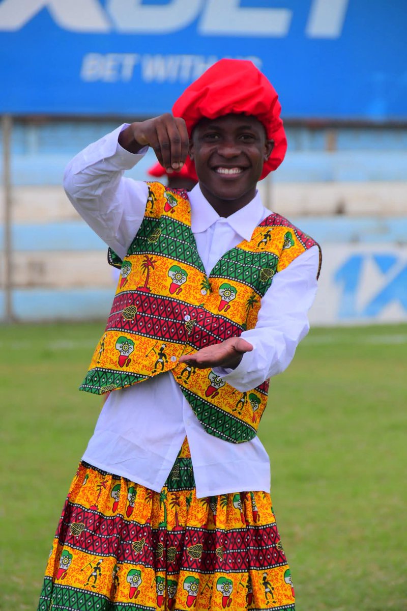 Mubajnr's tweet photo. Barotse Crocs arrived in style at their ABSA Cup preliminary round encounter with the Siziba traditional attire unfortunately they were walloped 5-0 by Forest Myooye.
#absacup #Football https://t.co/NO4tThwEgi
