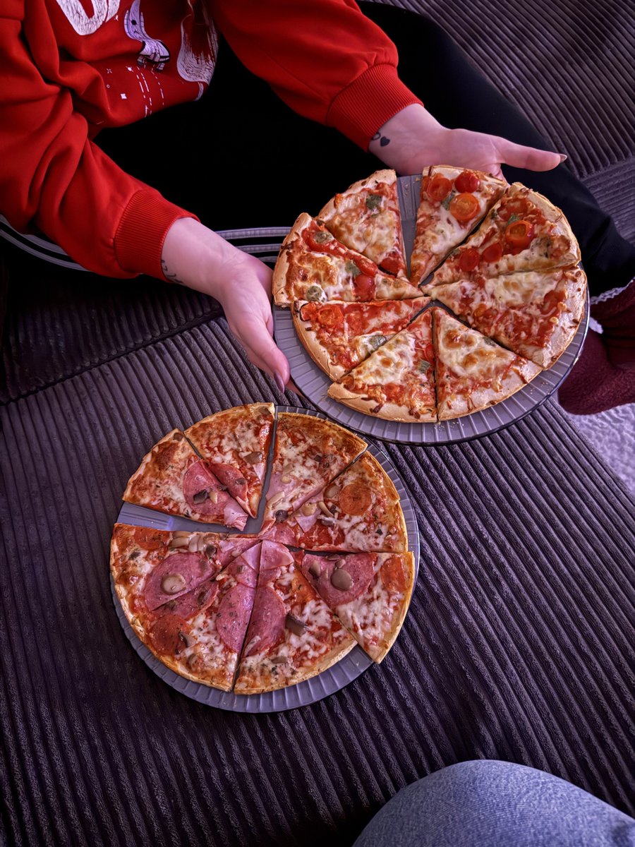 •゚*.。Nia |-/。°*.• tweet media