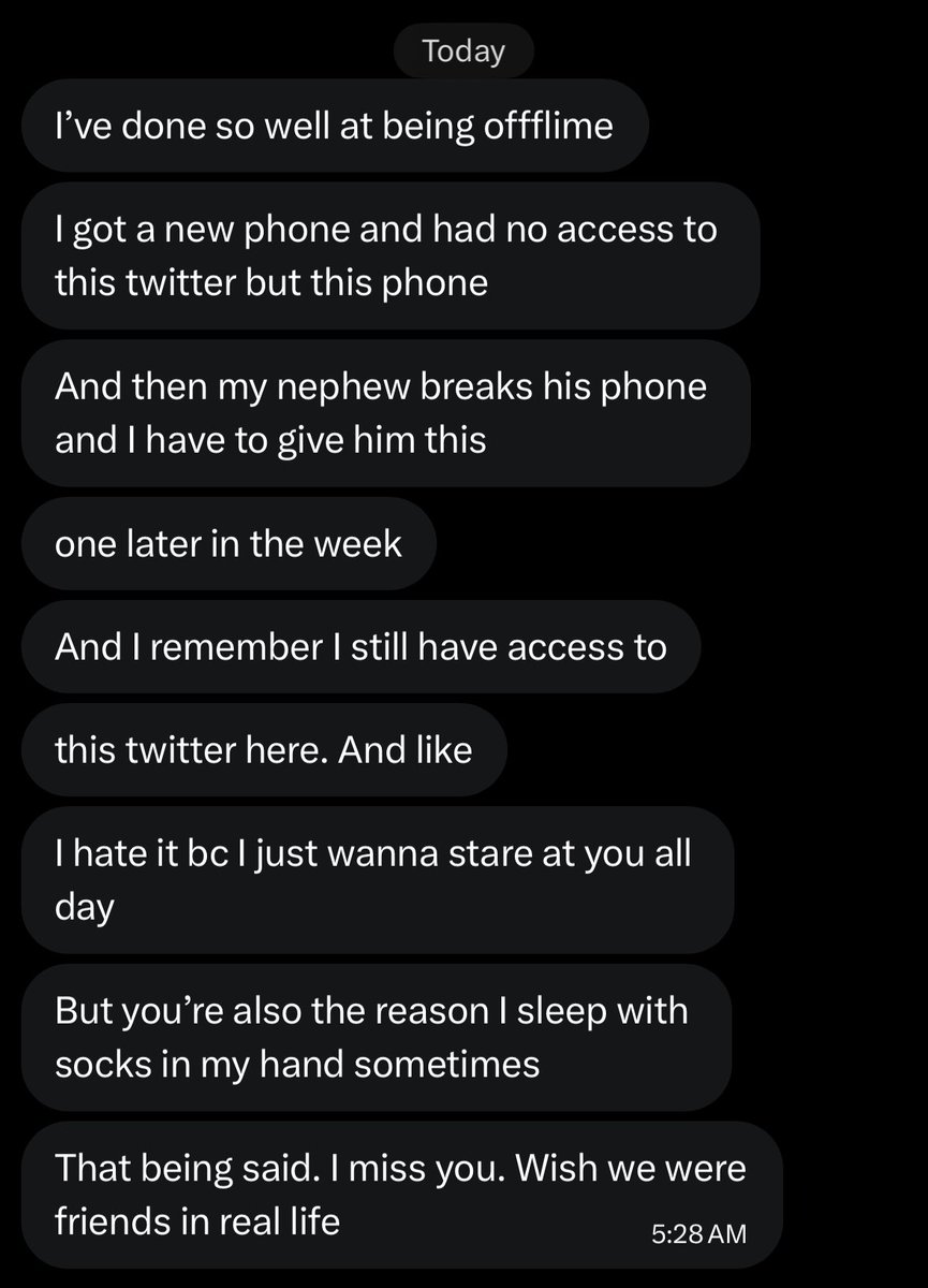 ๐ซ๐๐พ๐๐ธ๐๐๐ ๐๐๐ โฃ๏ธ tweet media