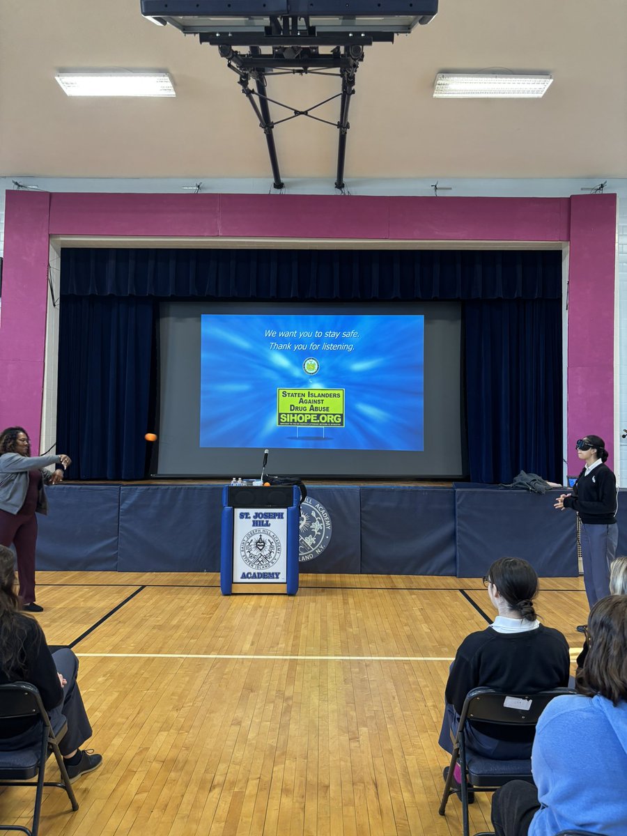 StatenIslandDA's tweet image. CPU joined speaker Katie Walsh today at St. Joseph Hill Academy High School for a powerful presentation about the dangers of illicit drug misuse. Thank you Principal Dr. Sherwood, Dean Mayrose &amp;amp; high school students for your enthusiastic engagement of the THC impairment Goggles!