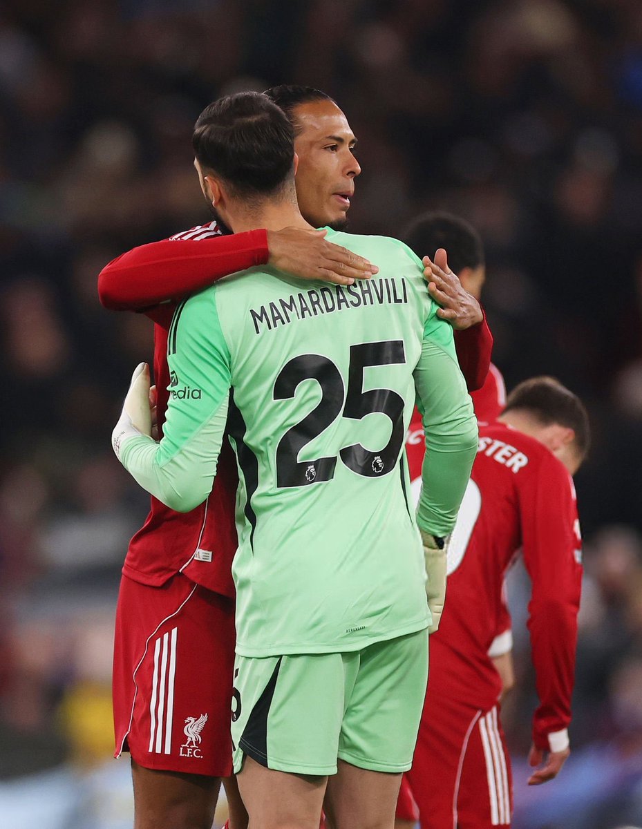 شبــكـــة لــيفــربــول 🐦‍🔥 tweet media