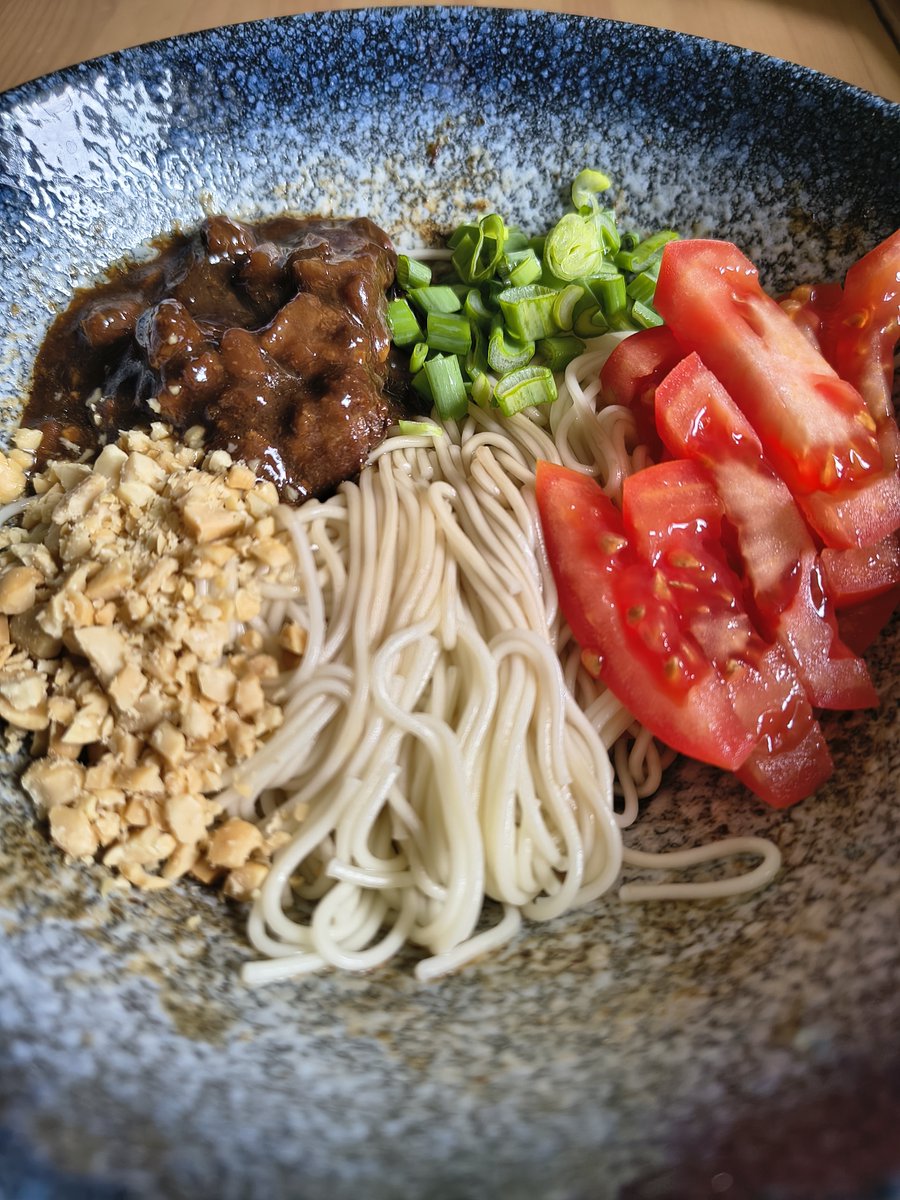 Wuling Chen 🌷🐝🌼 tweet media