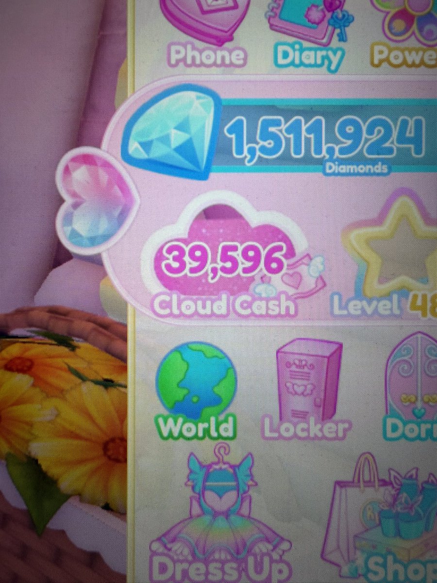 star ✰ tweet media