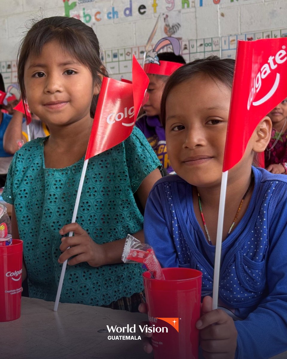 WorldVisionGt's tweet photo. Hoy celebramos el Día Mundial de la Salud Bucal 🪥😁 junto a Colgate, reafirmando nuestro compromiso con la salud y el bienestar de la niñez. https://t.co/uXR62N4nzn