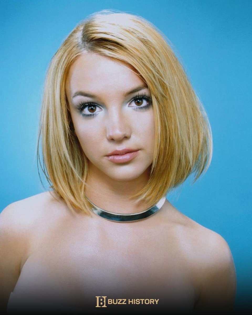 buzzhistory_'s tweet photo. Britney Spears, 2000.

Follow me @buzzhistory_ for more interesting history and facts 📚 https://t.co/nU2900zTA6