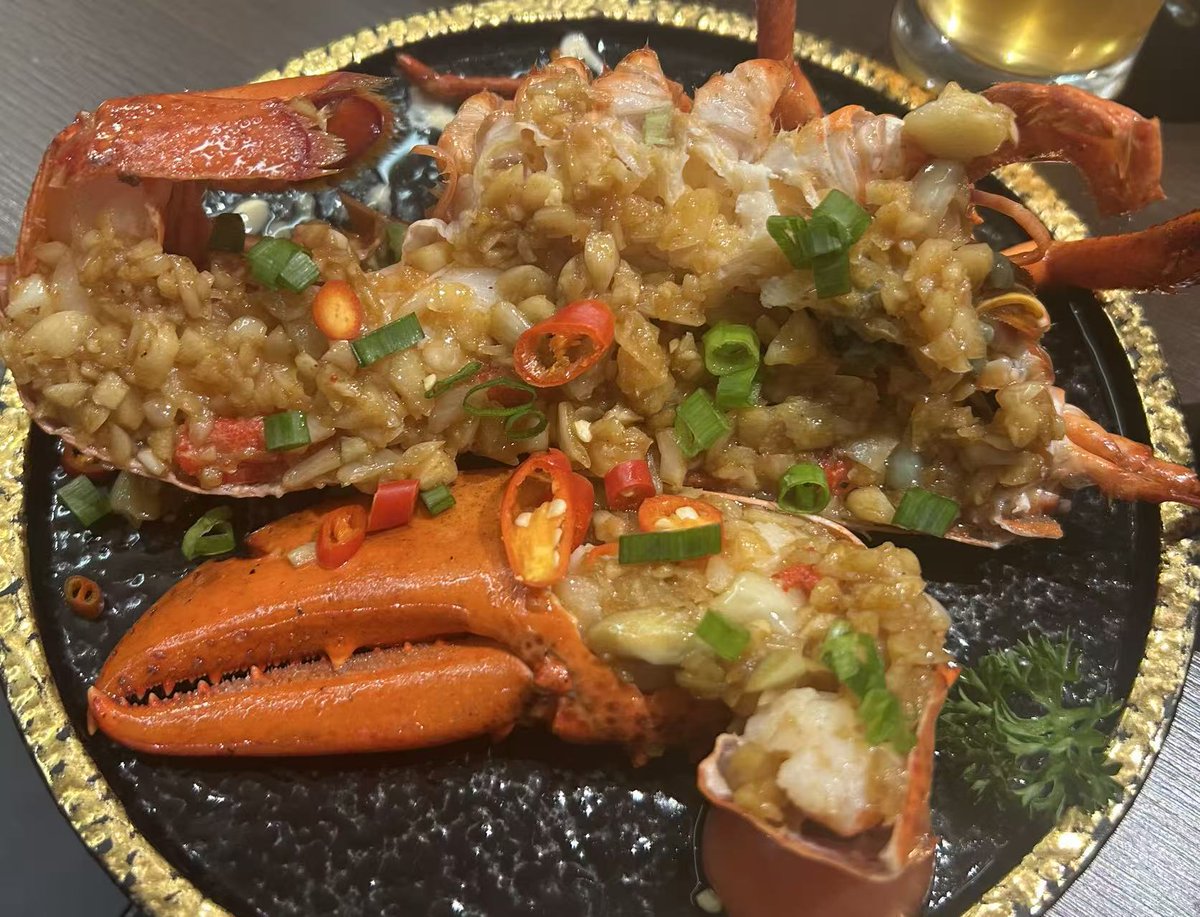 awake930723's tweet image. I’m starving! Why is all the tasty food unhealthy, and all the healthy food tastes bad? 😩
#Keepfit #workout