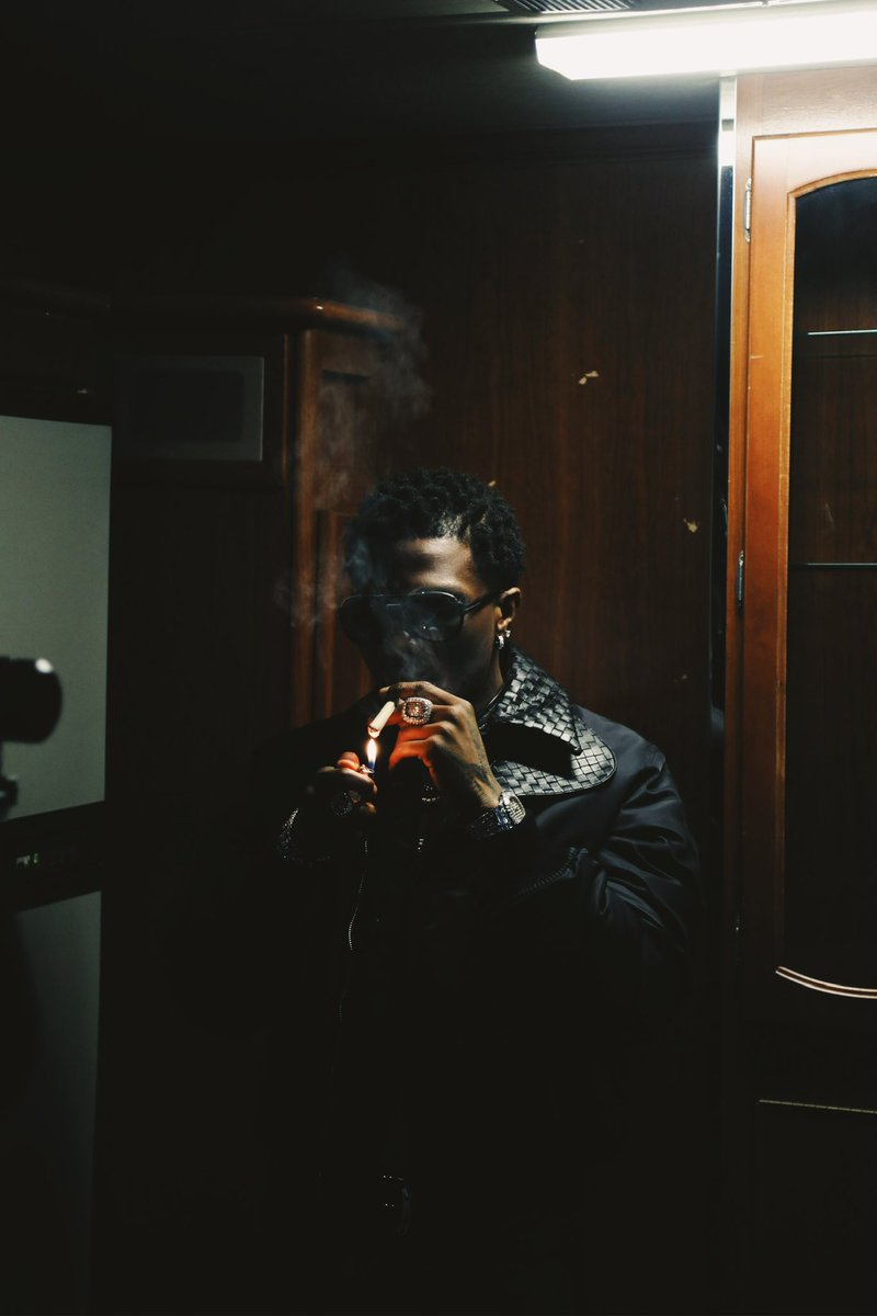 Acupofmikey's tweet photo. @wizkidayo by Mikey Oshai https://t.co/dAb0N97id5