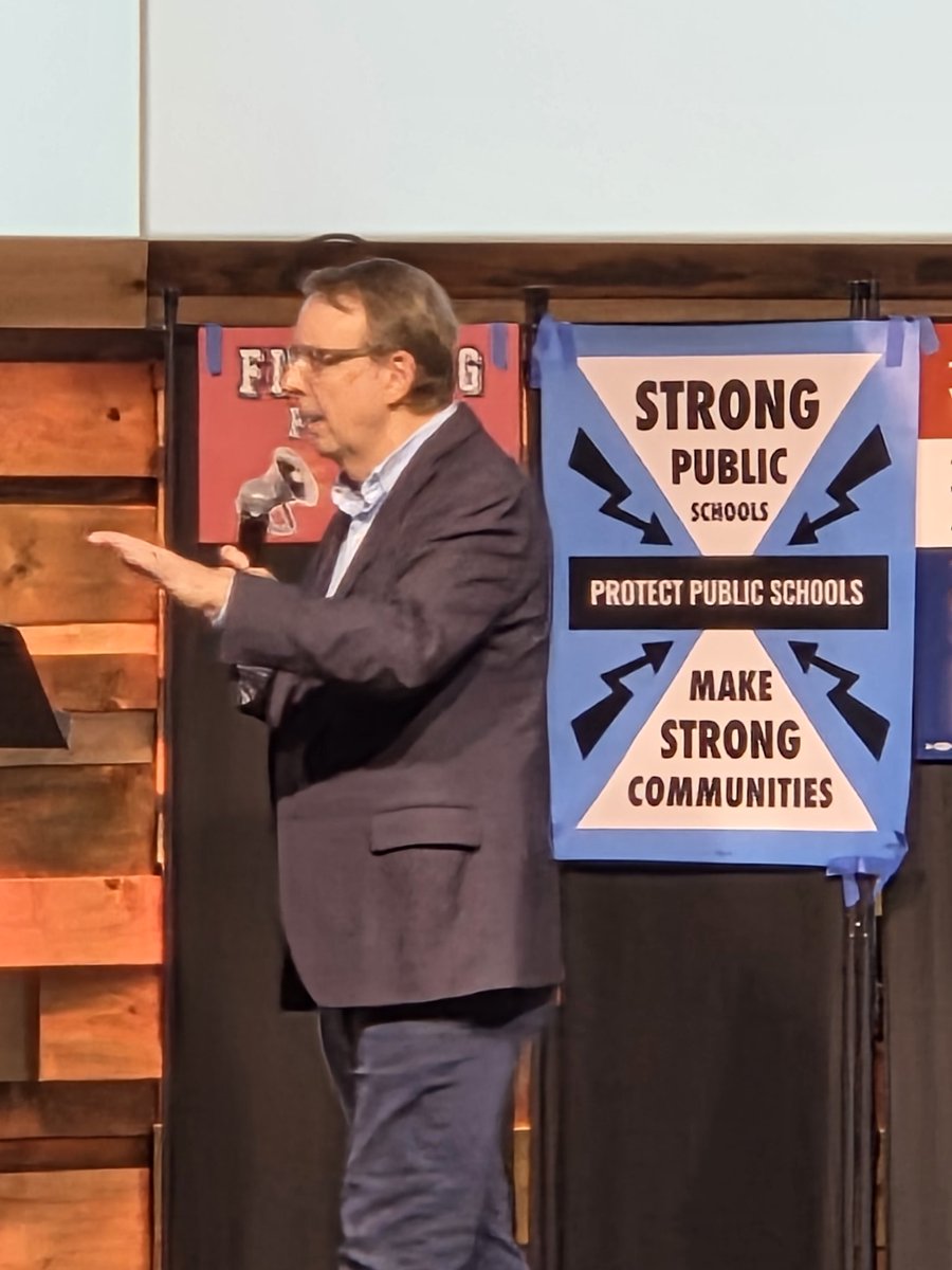 GroverforMO's tweet photo. This is what engagement looks like:

200+ people showed up to listen, learn and step up.

There was real energy in the room - people asking questions, sharing ideas, and getting involved

That is how change starts.

What issues matter most to you right now?

#moleg #MOHD30 https://t.co/xnbegmSqqh