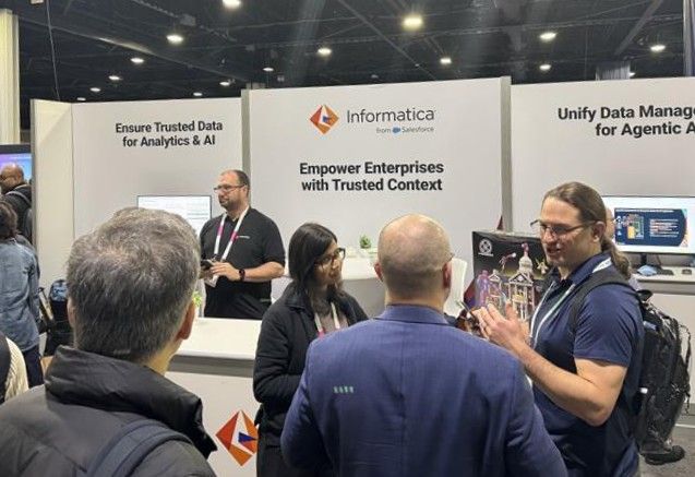 Informatica tweet media