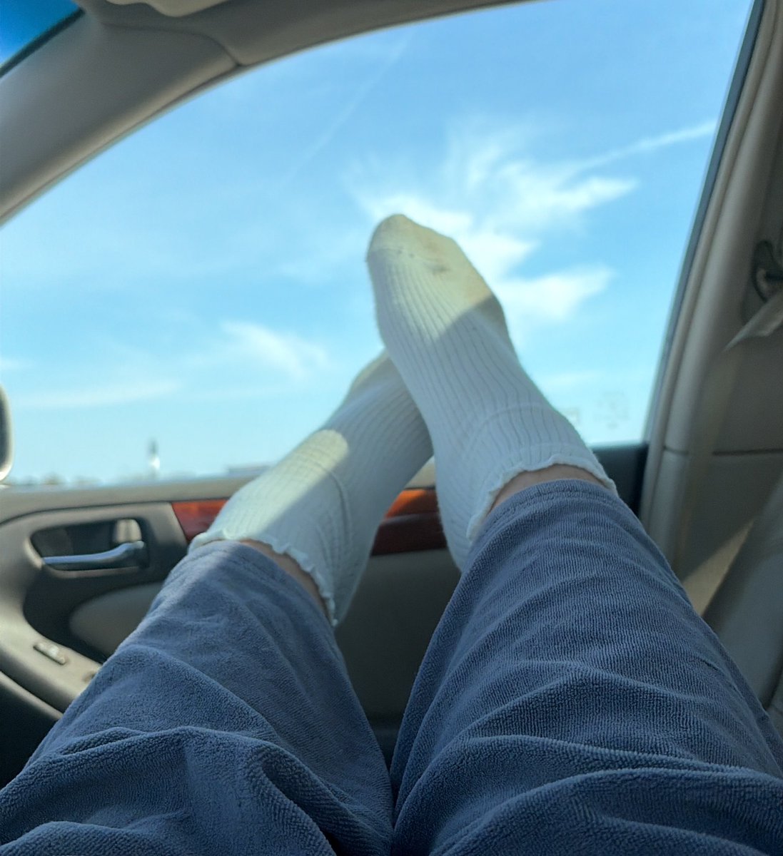 abbyspics18's tweet photo. I need real buyers no scams! 💌 #sellingpics https://t.co/lM7ogXxhbD