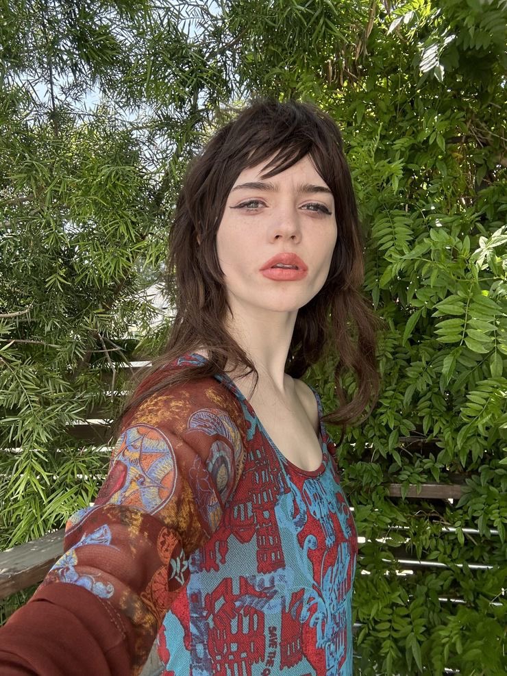 Daily Sophie Thatcher tweet media