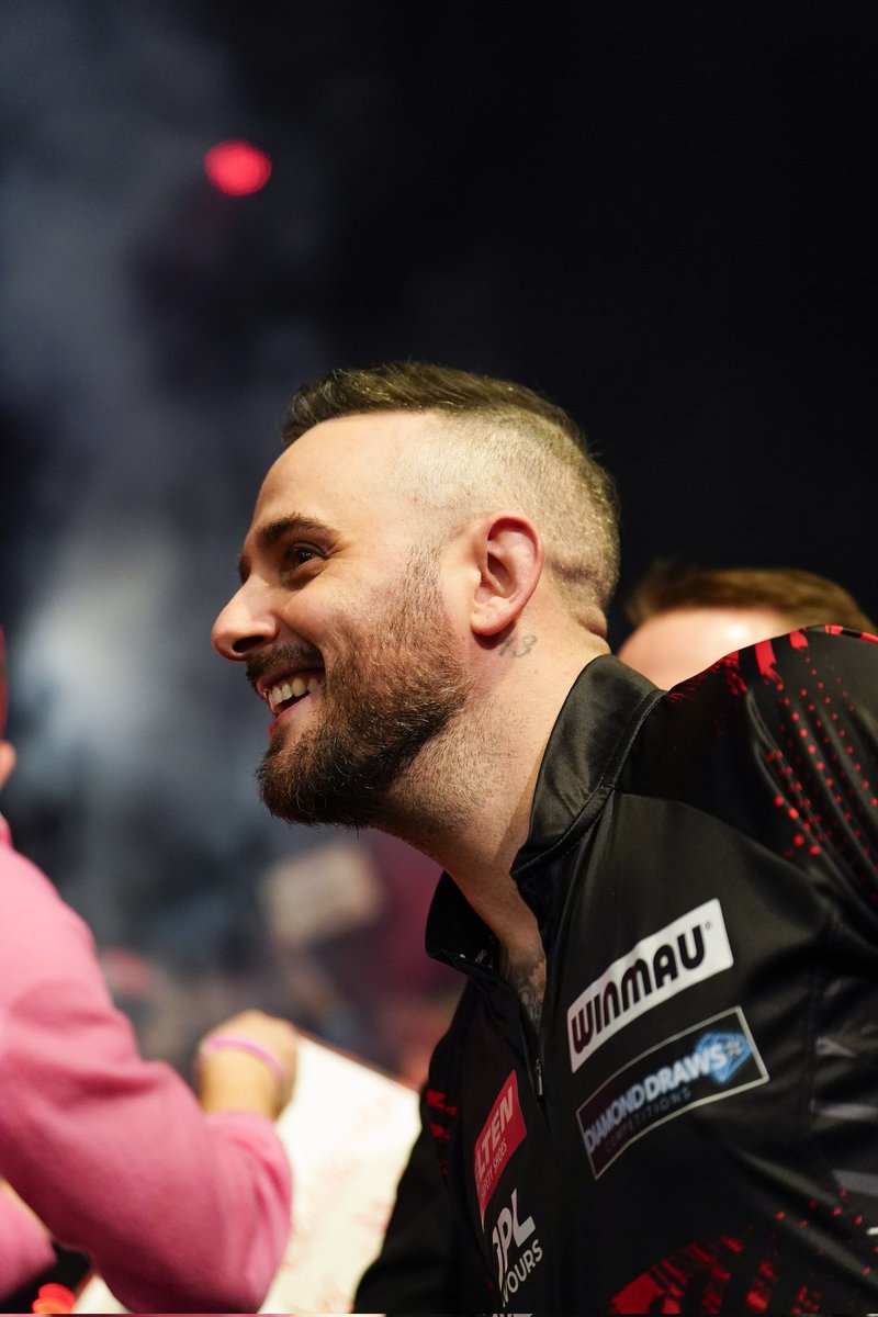 J O E C U L L E N tweet media