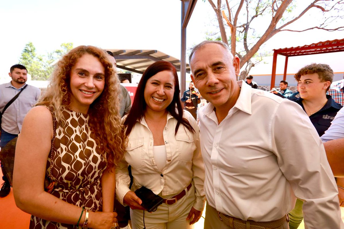 Alberto Esquer tweet media