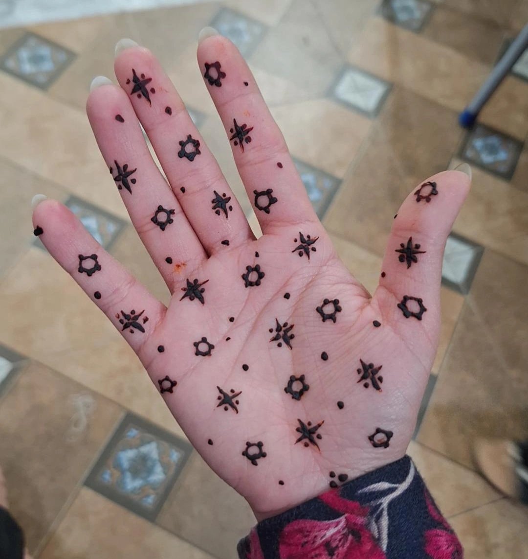 Hamayl (حمائل) tweet media