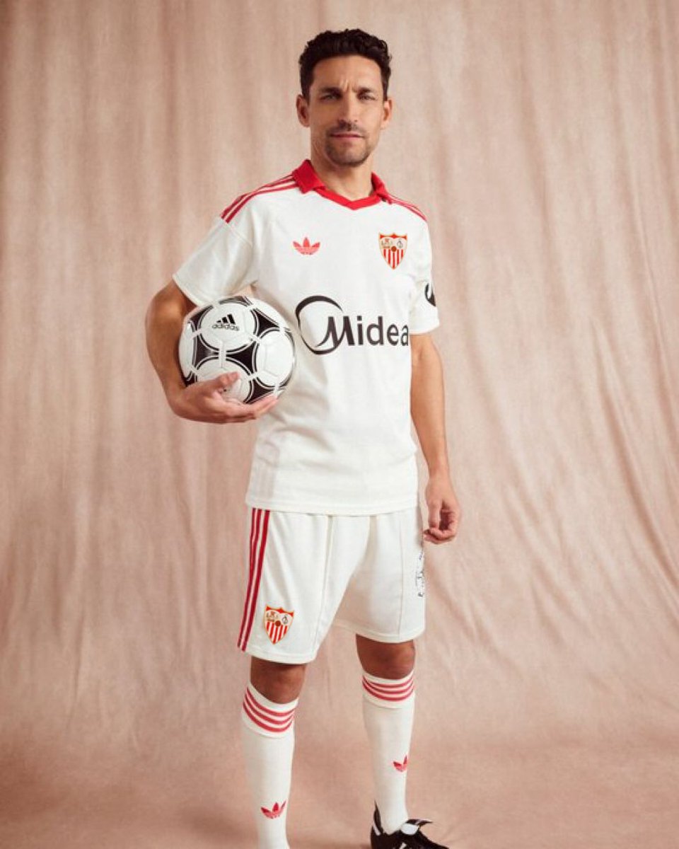 Benditos Colores tweet media