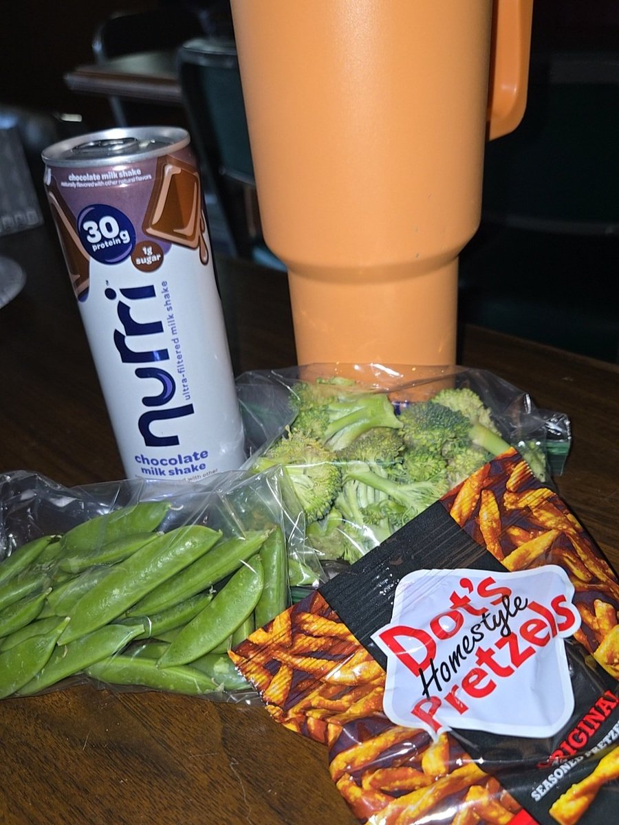 sho hoe 🐀 tweet media