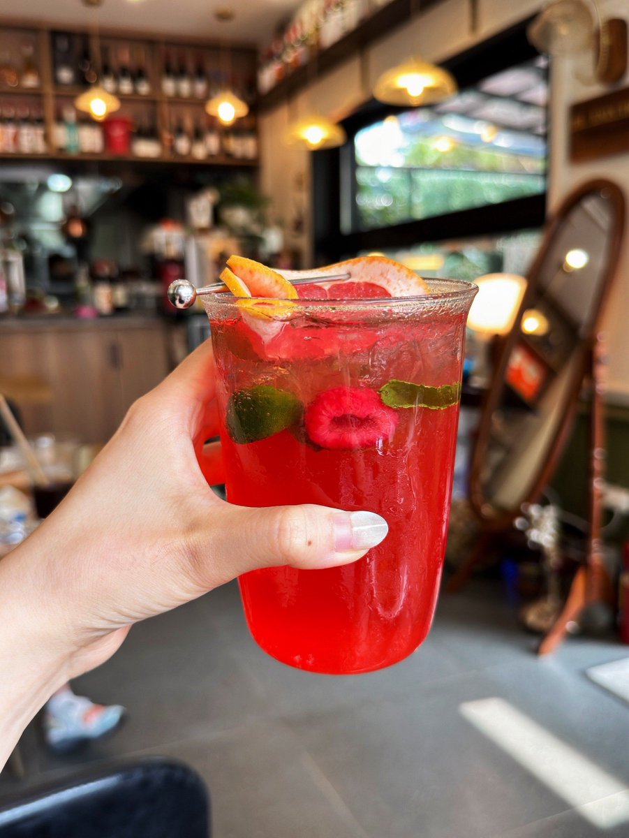 mai ridge tweet media