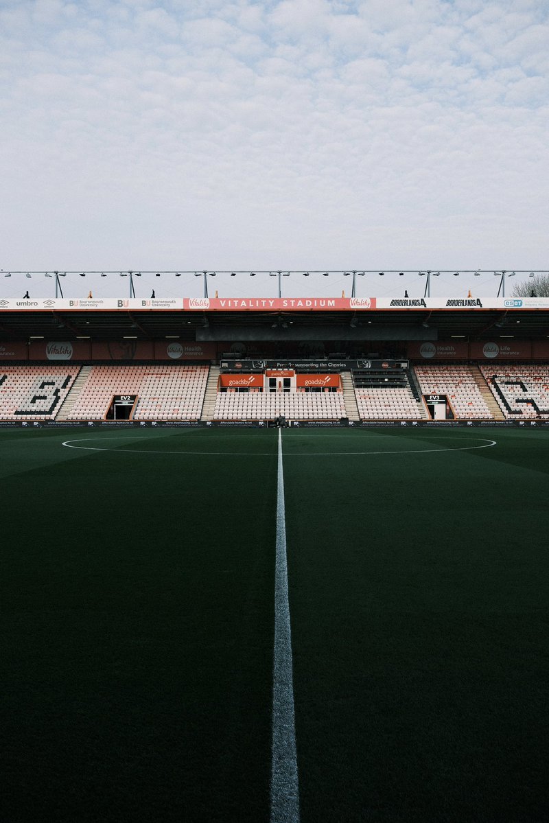 All set for a Friday evening on the south coast 📌