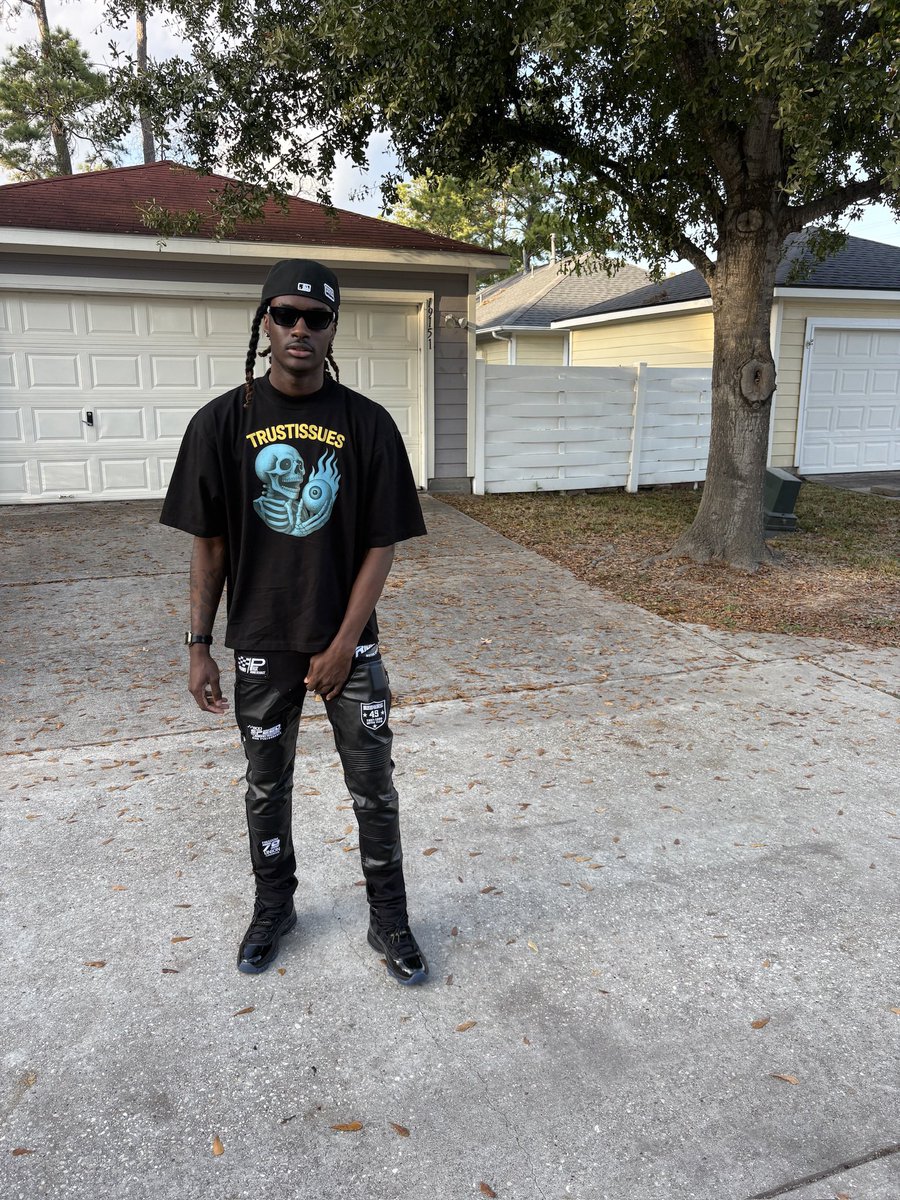 kinghonxho tweet media