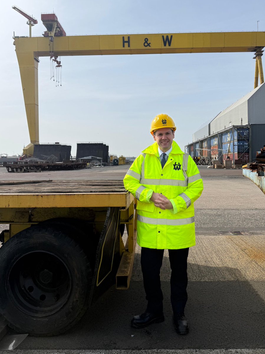 Robert Jenrick tweet media