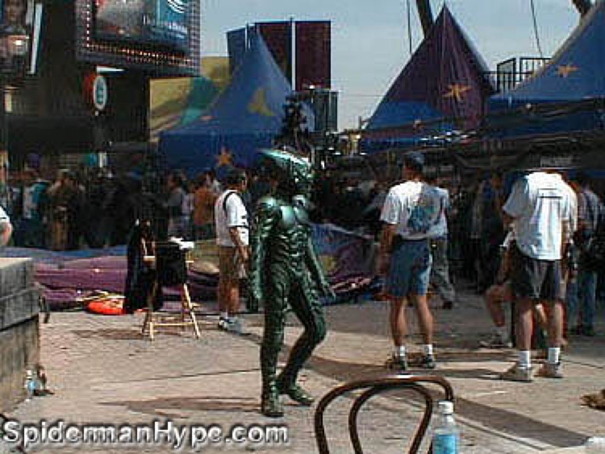 VAULT96283 tweet media