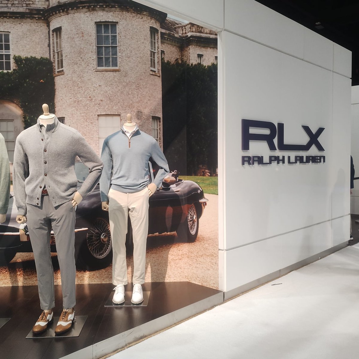 PeruMODA's tweet image. ¡Perú por primera vez en el PGA Show y la Functional Fabric Fair! 🇵🇪⛳
6 empresas peruanas presentaron algodón y alpaca premium en Orlando.
Proyección de negocios: USD 9M+.
#PerúModa #PerúTextiles #MarcaPerú