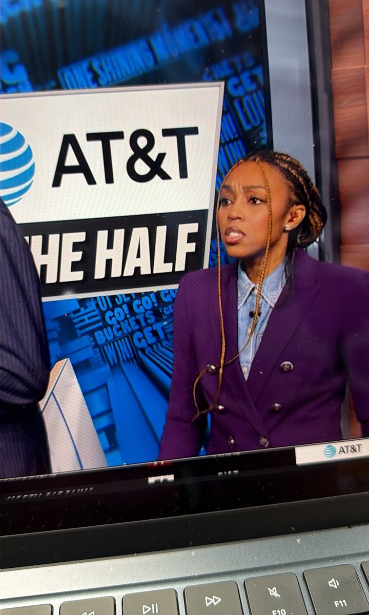 Buster “🪑” Re tweet media