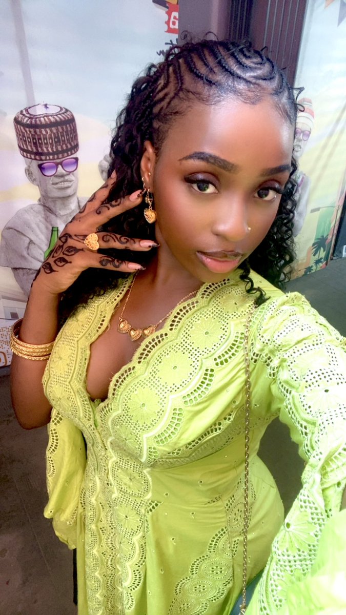 Aaliyahxoxo💗🧁 tweet media