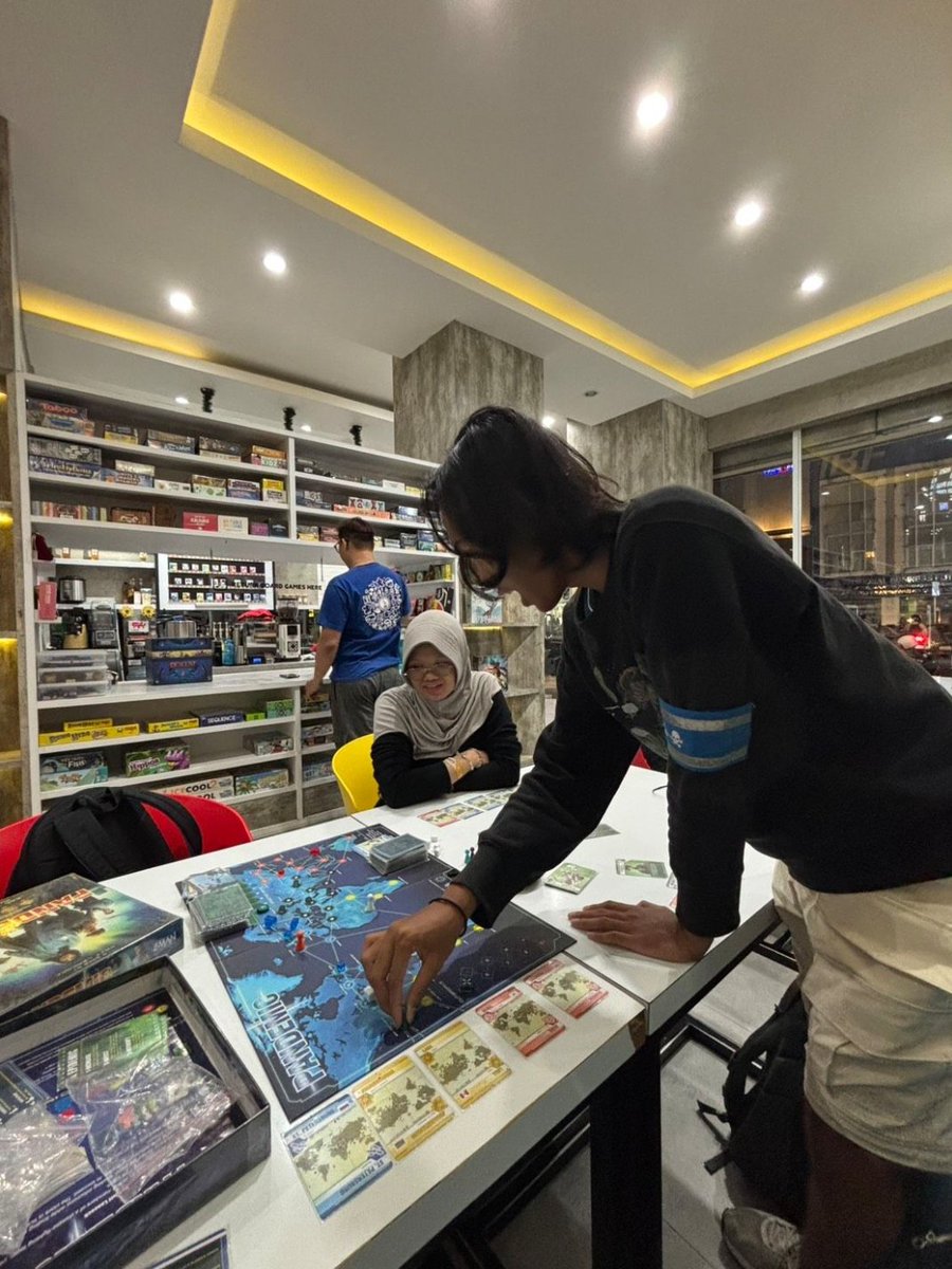 PALENNNNN tweet media