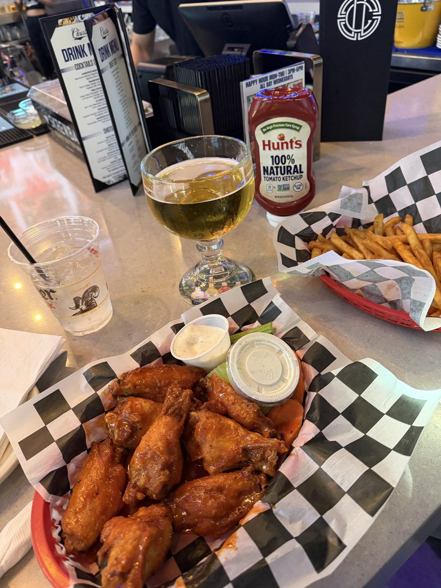 lovesblitz tweet media