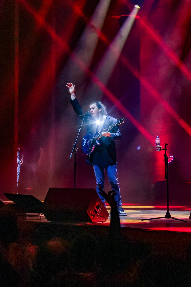 Whindersson tweet media