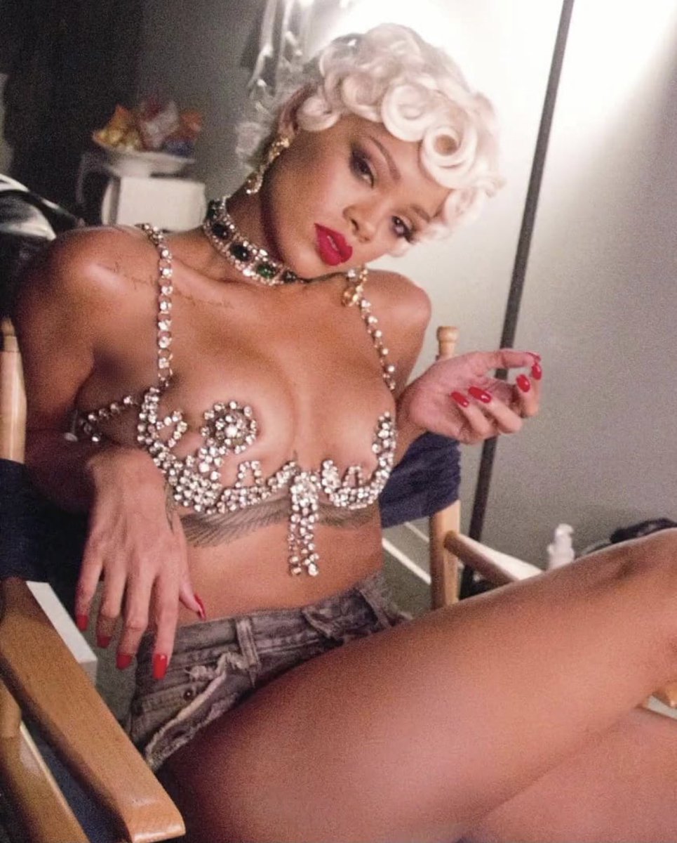 FentyStats tweet media