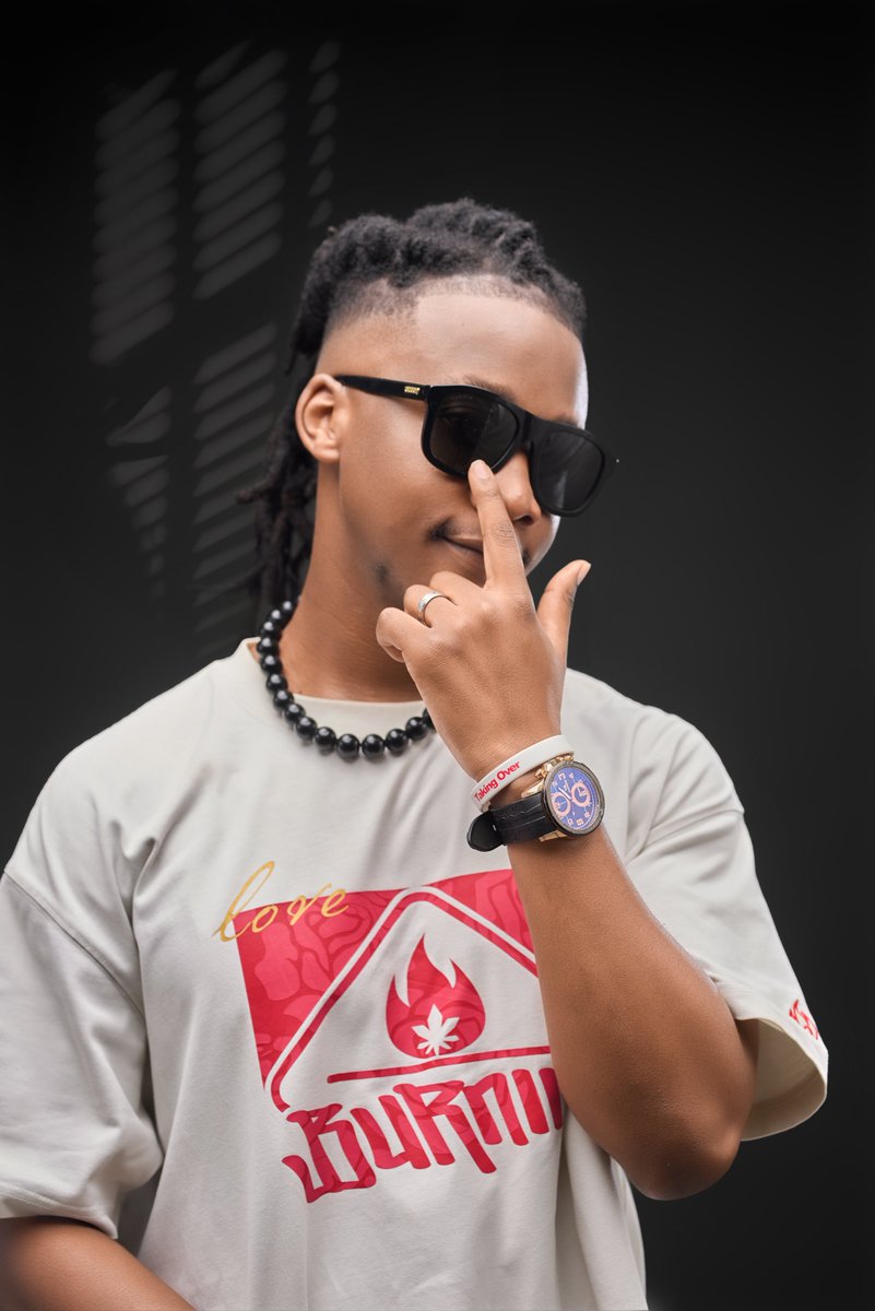 Mafia_king_bsm's tweet photo. Explore. Dream. Discover #1genna🥷#THESAME🎹🎶
#dancehall2026#rehobothgoobal
S/O ; @rehobothglobal 📸 https://t.co/TpRQhDWsDO
