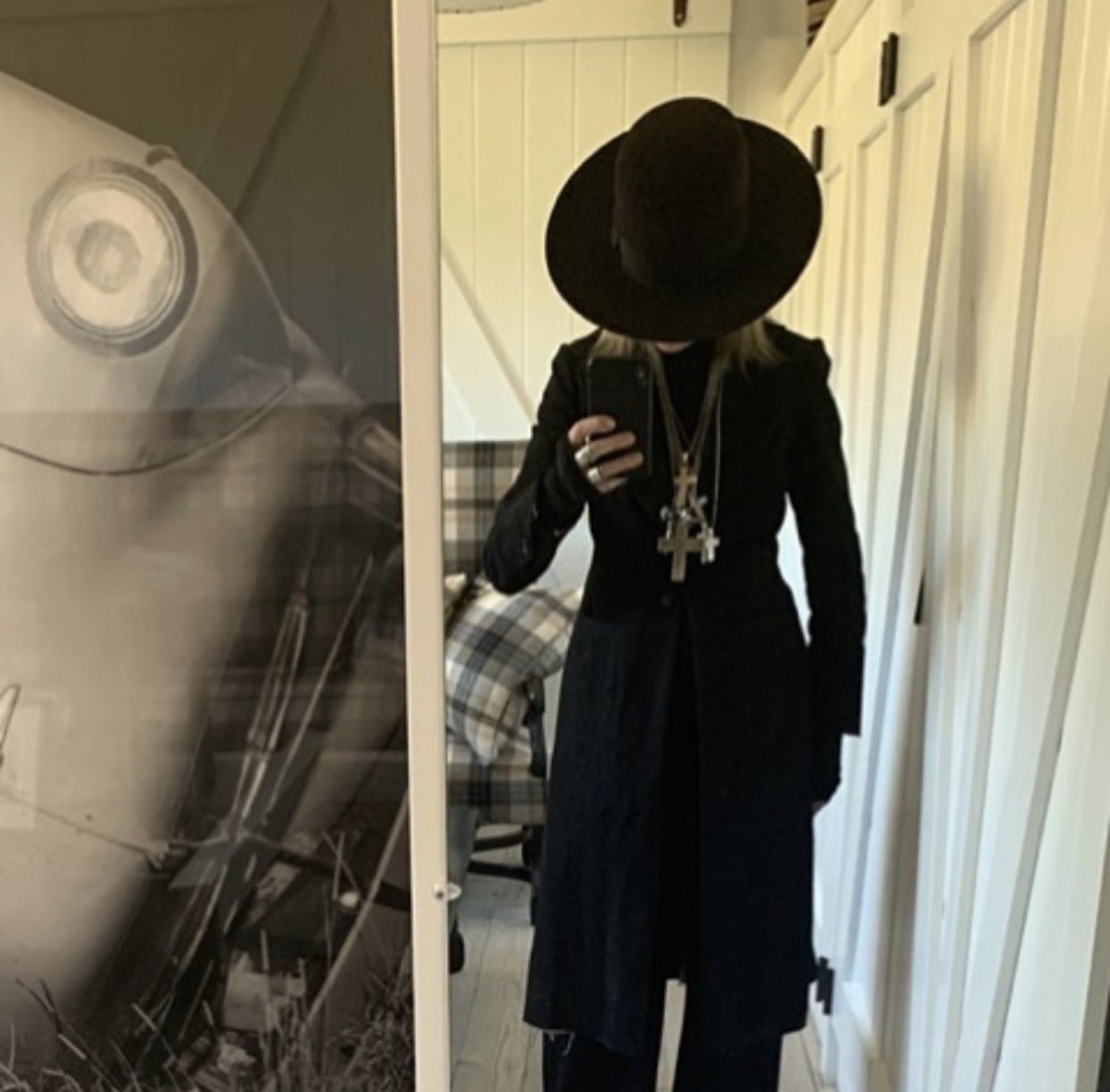 Isabel Uribe tweet media