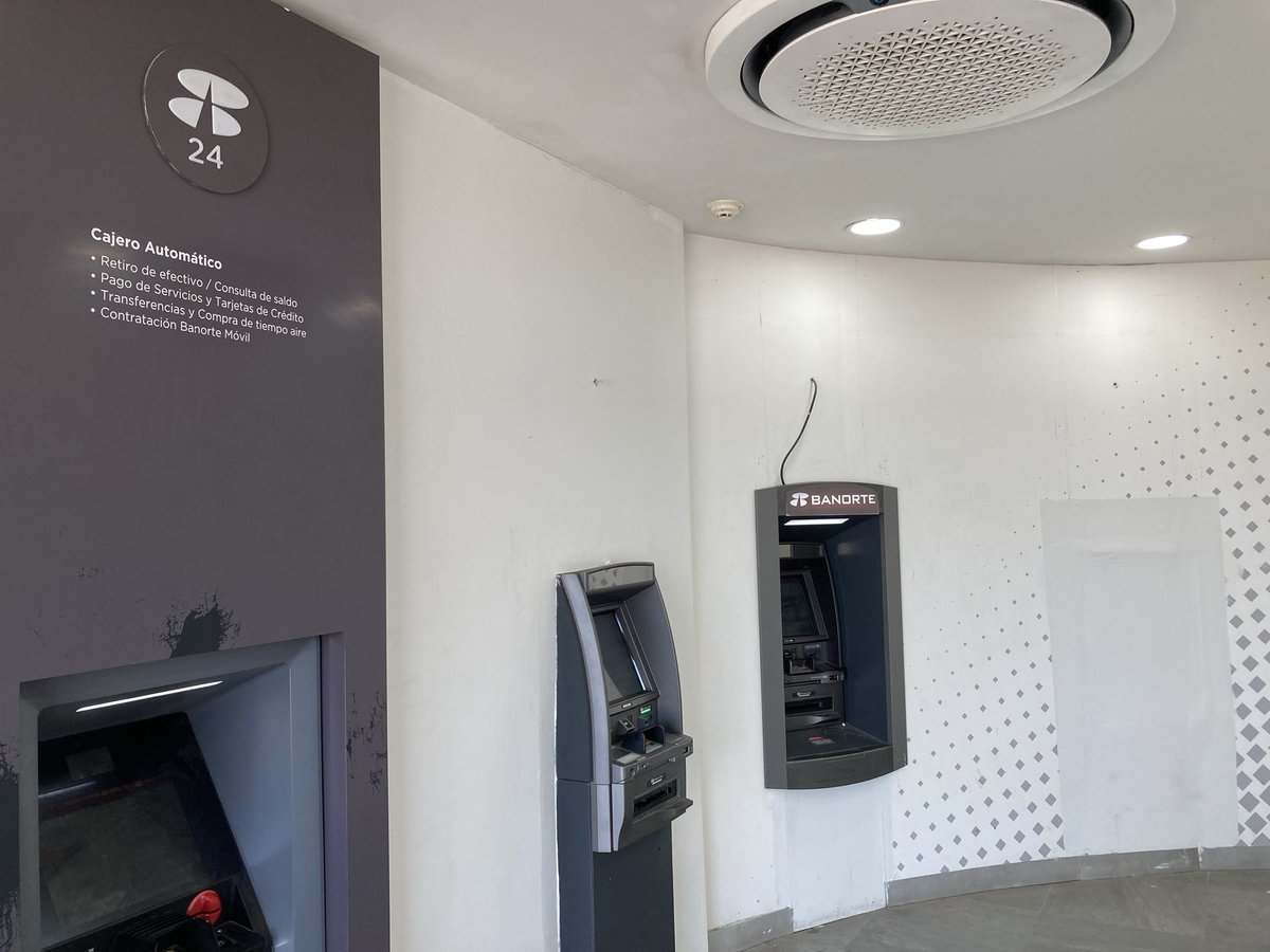 El cajero #Banorte24 en #PaseoAventa de la orilla se traga las tarjetas 💳 y no las devuelve #CdVictoria #NuevoLaredo #Reynosa #Tampico #CdMadero #Altamira #CdMante #Tamaulipas #CDMX #EdoMex #NuevoLeon #Coahuila #Queretaro #Jalisco #Guanajuato #Sonora #Puebla #Zacatecas #Guerrero
