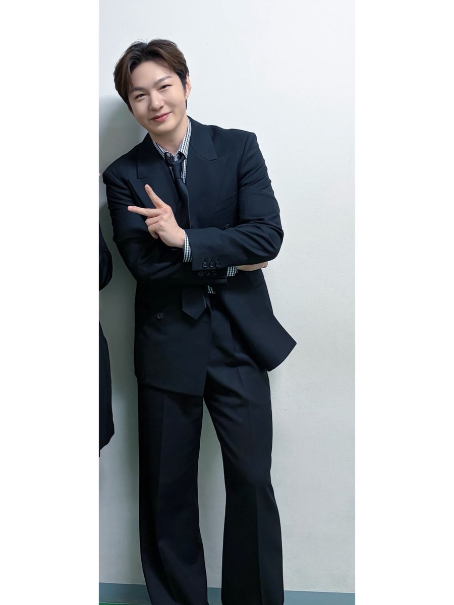 도쿄 2부 창섭 ㅈㅉ 미친듯 
하이바이 하다가 진짜 영원히 바이바이 할 뻔
심장이 아파섴ㅋ ㅠ ……………………