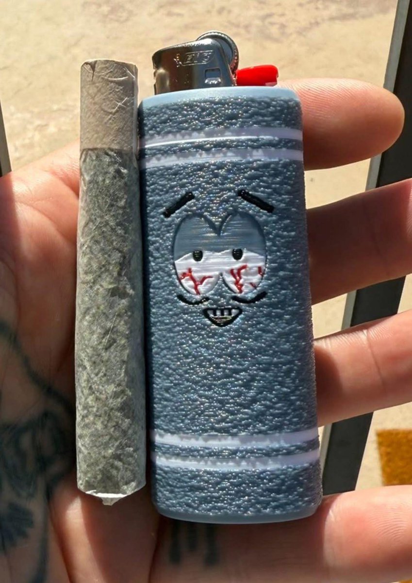 Alvaro.Zavalekivz tweet media