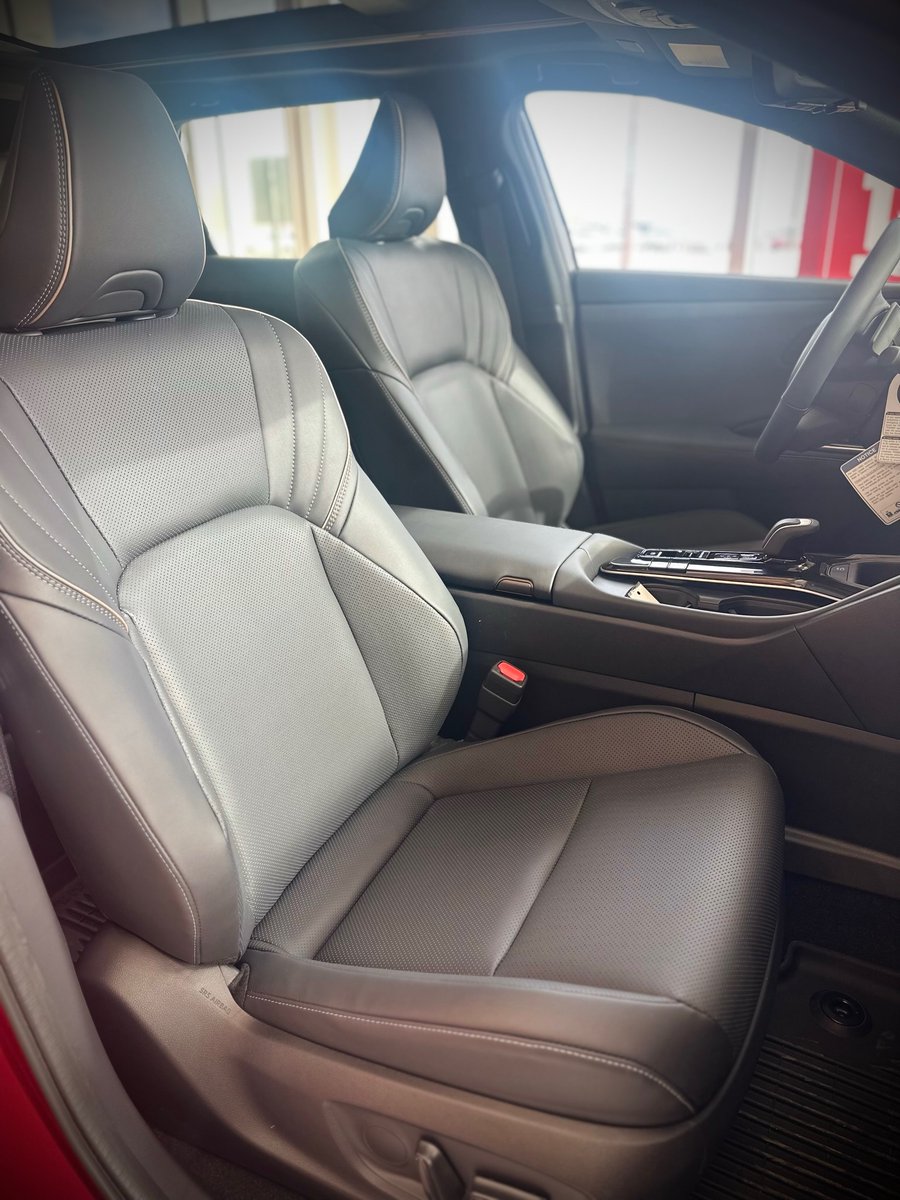 PrecisionToyBdn's tweet image. Where comfort meets every kilometre. 🚗
Come chat with us and feel the Toyota difference.

📍404 18th Street North, Brandon MB
📞 204.725.0508
🌍 precisiontoyota.ca

#westmandealership #brandonmb #precisiontoyotabrandon #toyotacomfort