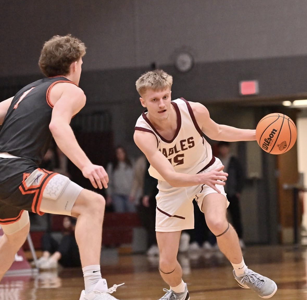 MMGballer's tweet photo. I’m told Sam Grieger will transfer to UW-Green Bay. The former UW-La Crosse Eagle averaged 25.7 ppg and was named NABC D3 National POTY.

Huge get for Doug Gottlieb’s Phoenix who are proving to be contenders in the Horizon league. https://t.co/HCZz3ZZvQG