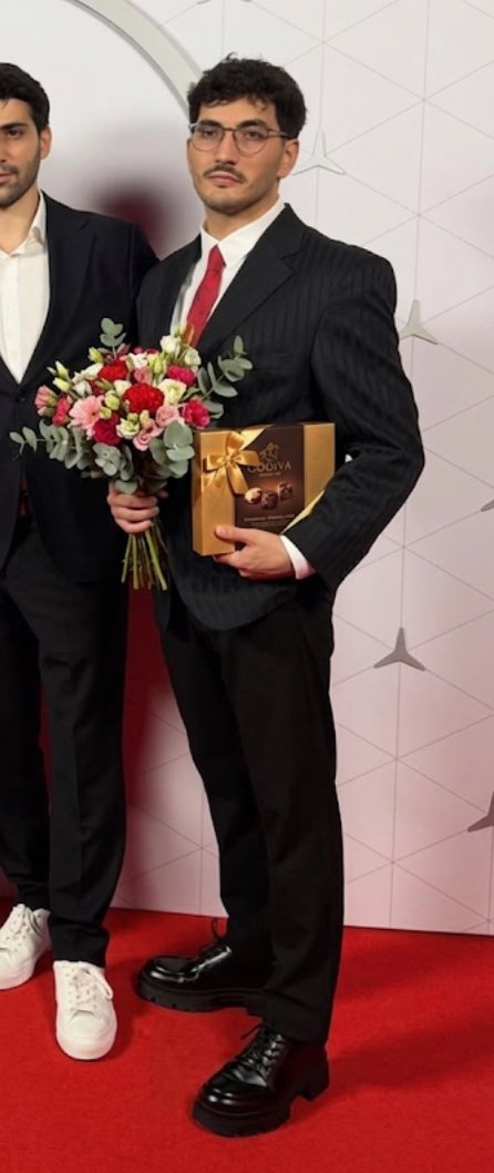 evettt fö de hazır olduguna göre yaza düğünümüz var arkadaslar