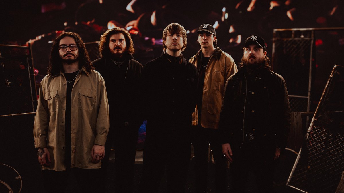 Rock Sound tweet media