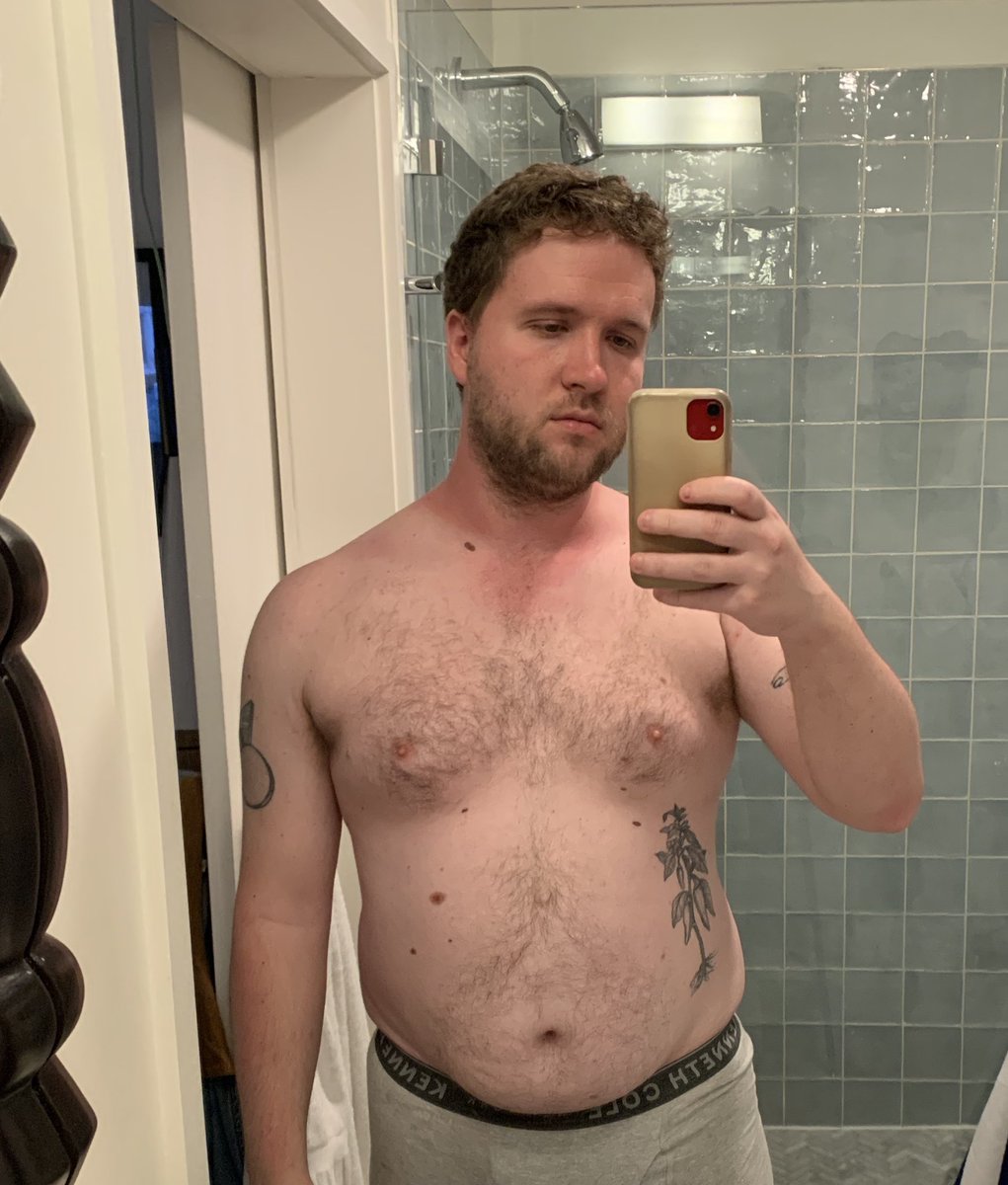 machine gun kelly lee owens tweet media