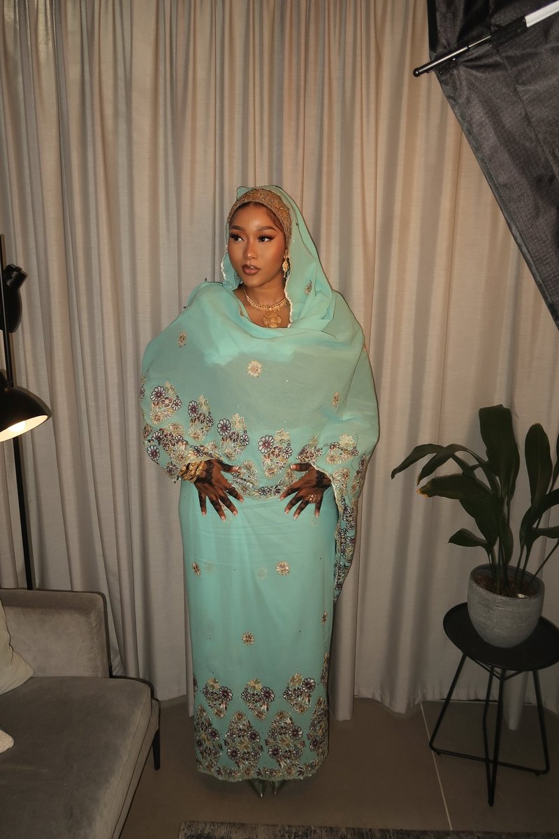 ximply_kay's tweet photo. Eid Mubarak 🌙 https://t.co/gA3bDxTxre