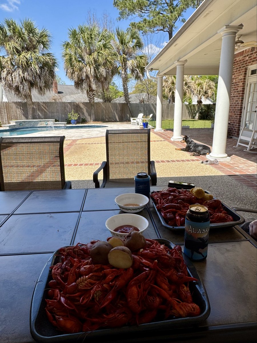 Erin Bendily tweet media