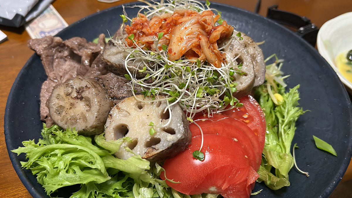 J3_2's tweet photo. しゃあ食うぞ https://t.co/HybpW0cdsO