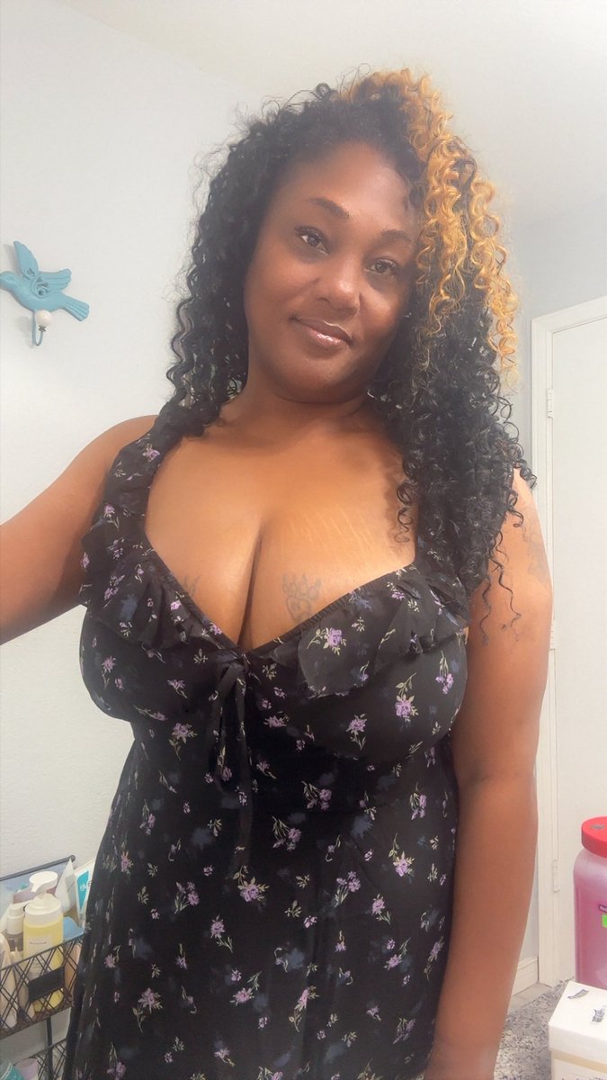 M.C. Heavy Tits tweet media