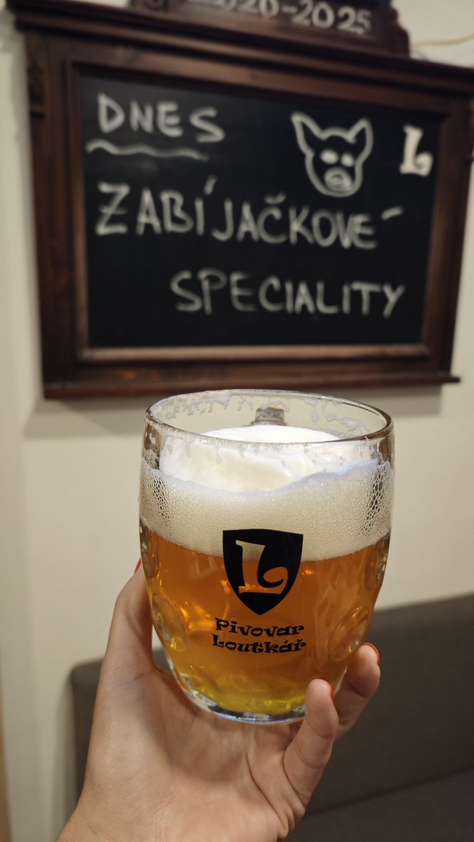 NenapravitelnáČokoláda tweet media