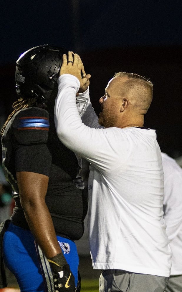 Coach Sands tweet media